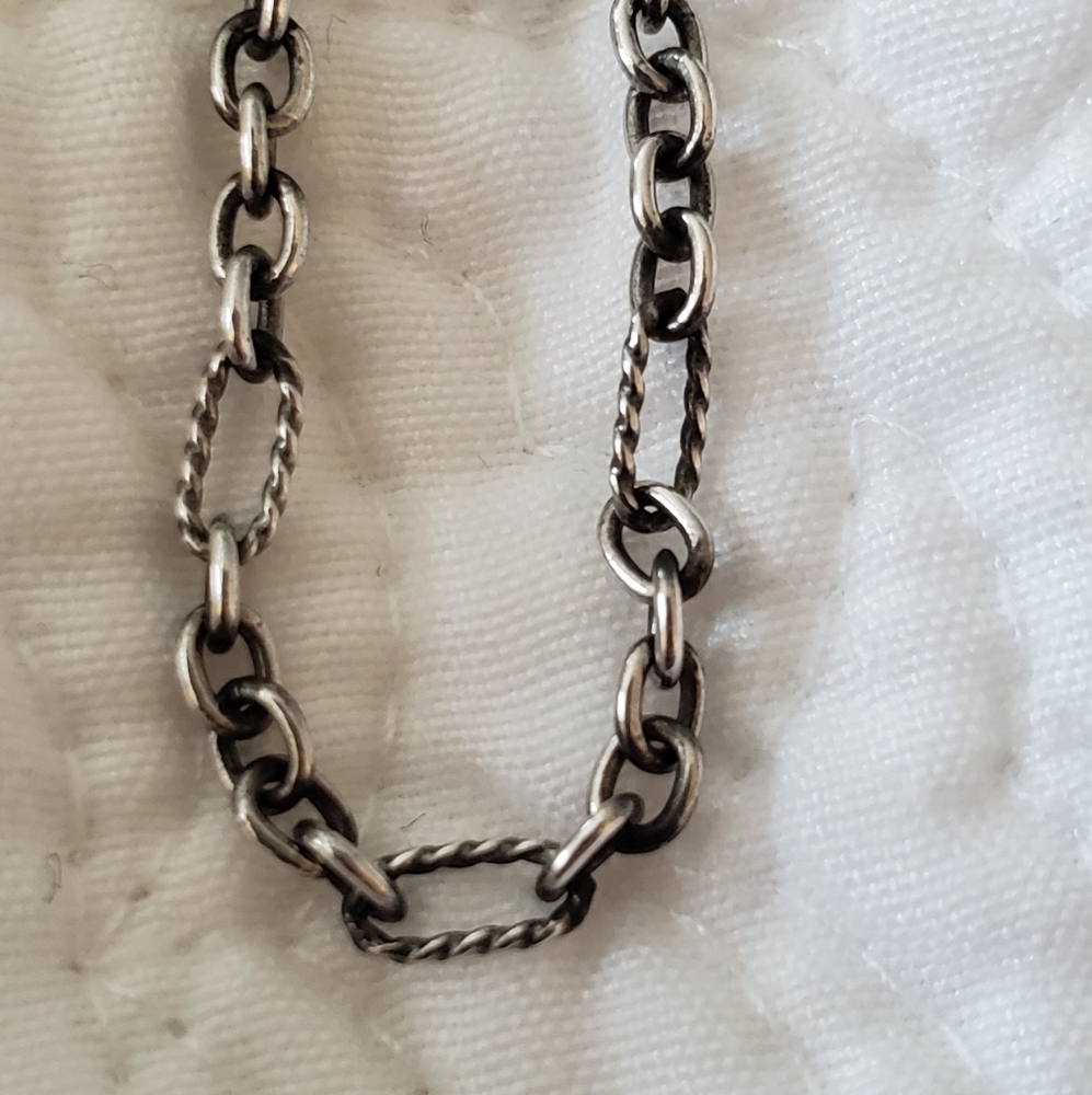18 in Figaro chain